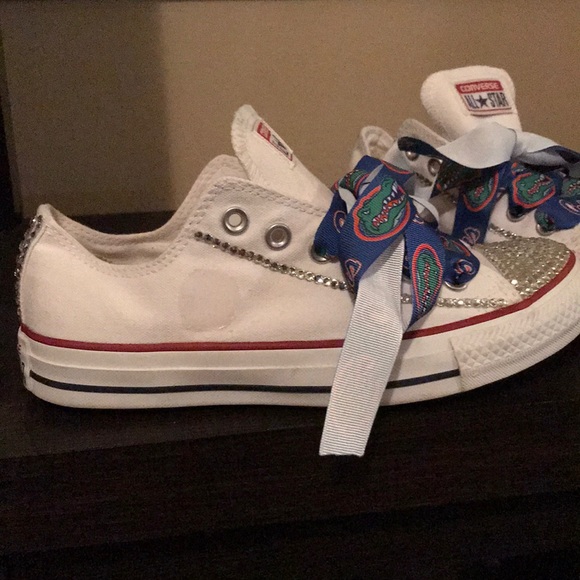 Converse - Picture 2 of 5